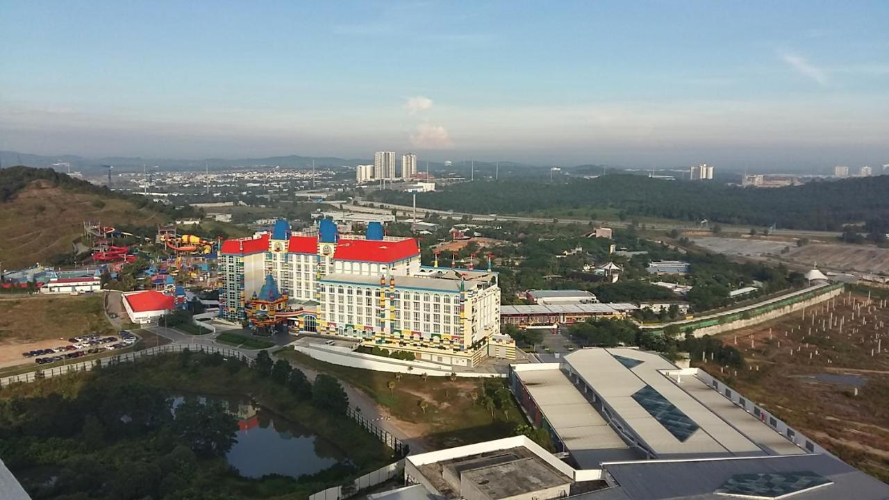 Afiniti Residence At Legoland Medini Nusajaya  Bagian luar foto
